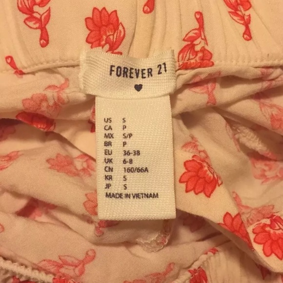 Forever 21 Sleepwear Flower Shorts. Small - Picture 3 of 4